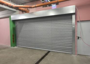 Текстилна пожароустойчива щора в офис сграда EN 1 Building